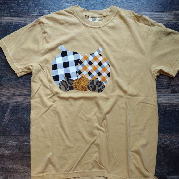 Women's Comfort colors fall Thanksgiving pumpkin shirt CHOOSE WHICH COLOR - Picture 3 of 8